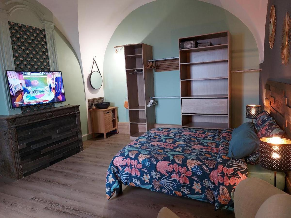 Apartamento L'inattendu Vue Imprenable,clim,parking Avec Borne De Recharge, Menage Inclus Montaigu (Jura)